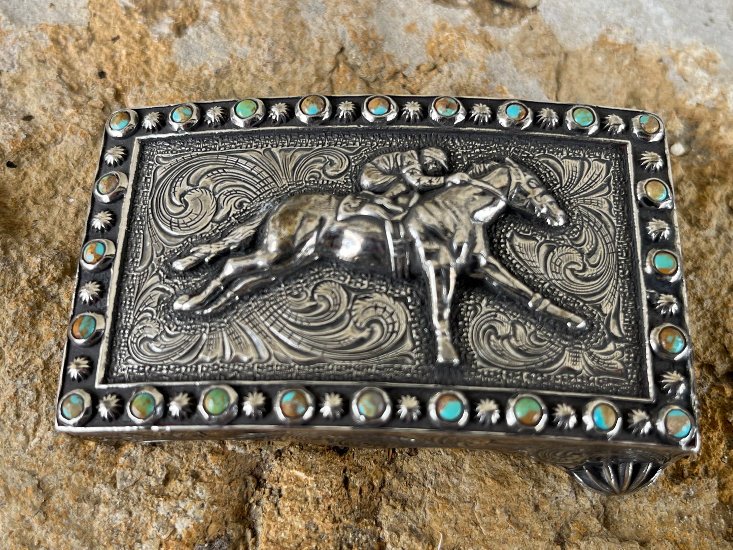Box Buckle Racehorse