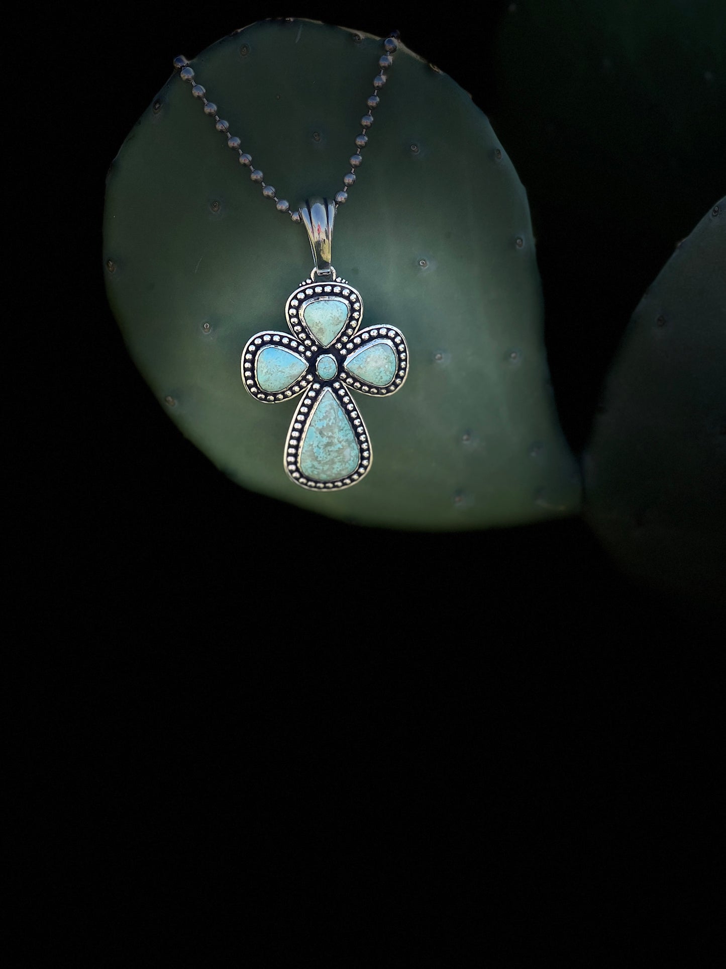 Guitar Pick turquoise cross