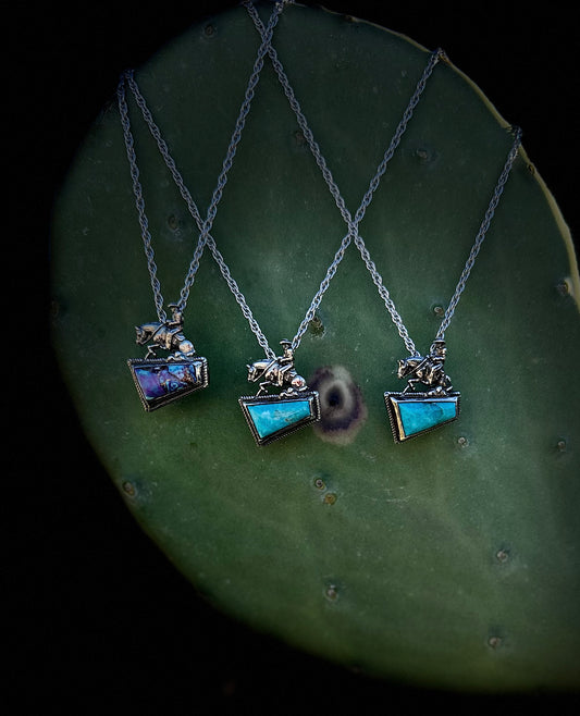 Reigning horse on Turquoise trapezoid