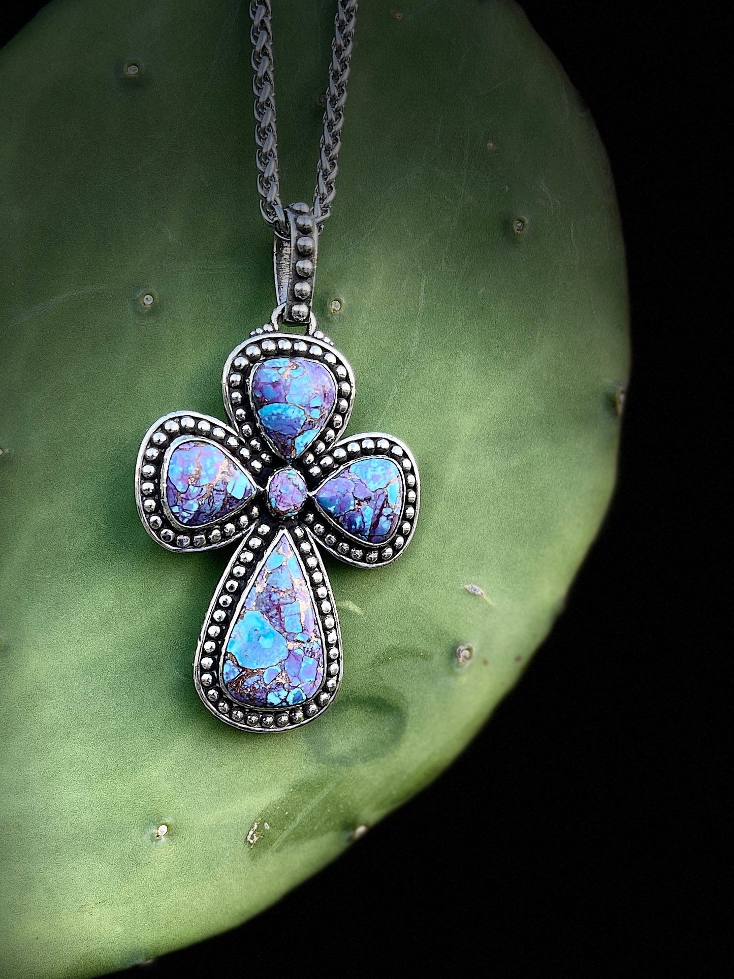 Guitar Pick turquoise cross