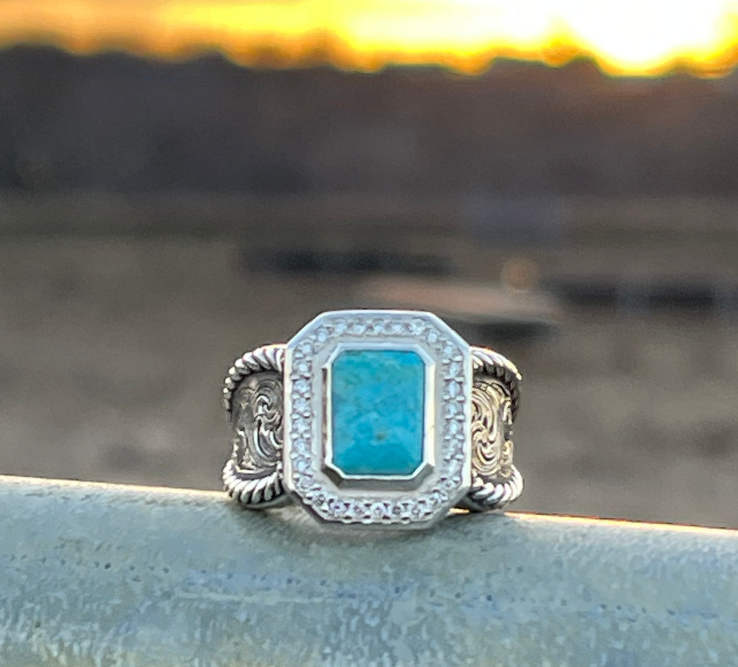 Kelli Square halo turquoise size 7