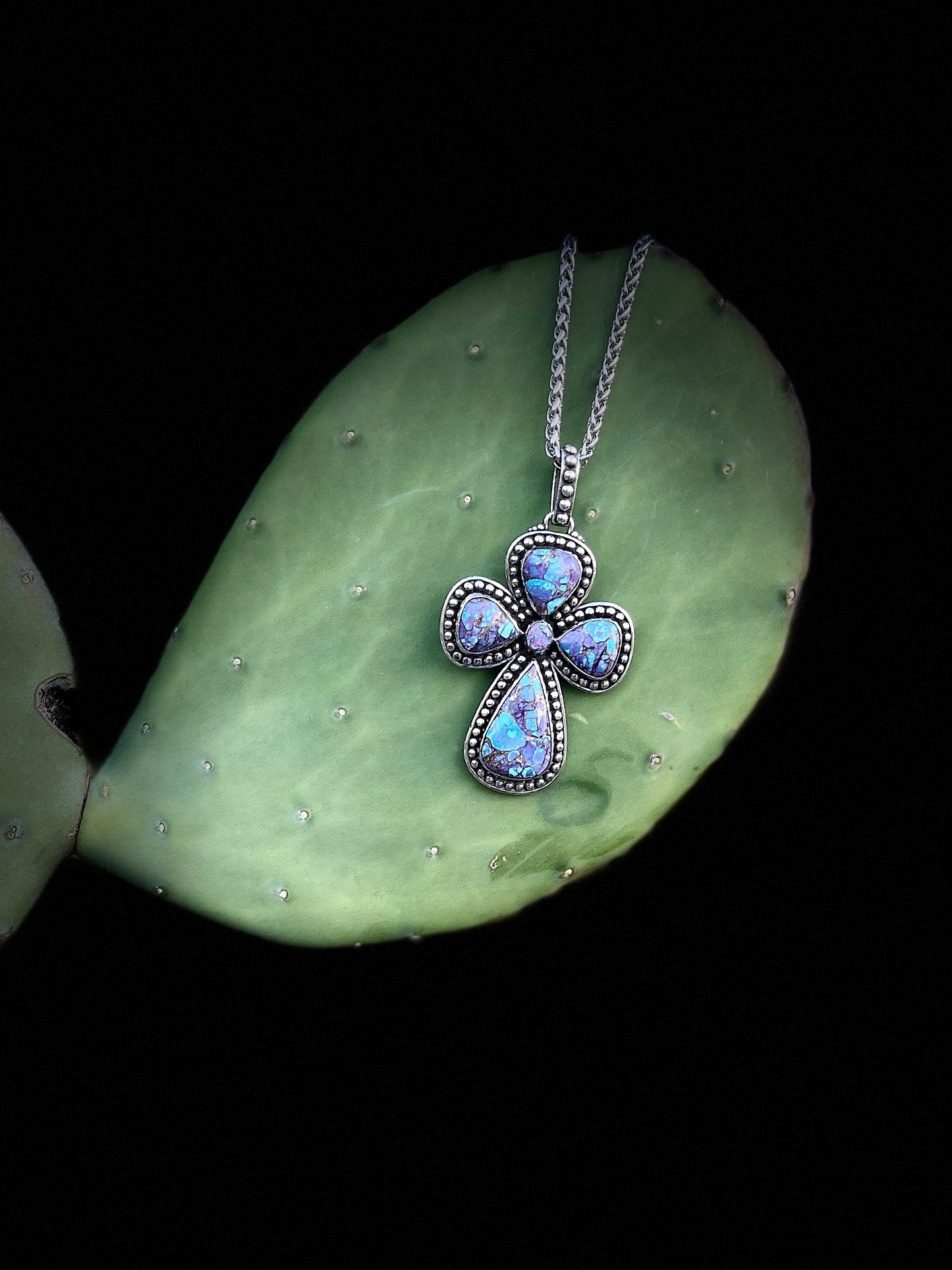 Guitar Pick turquoise cross