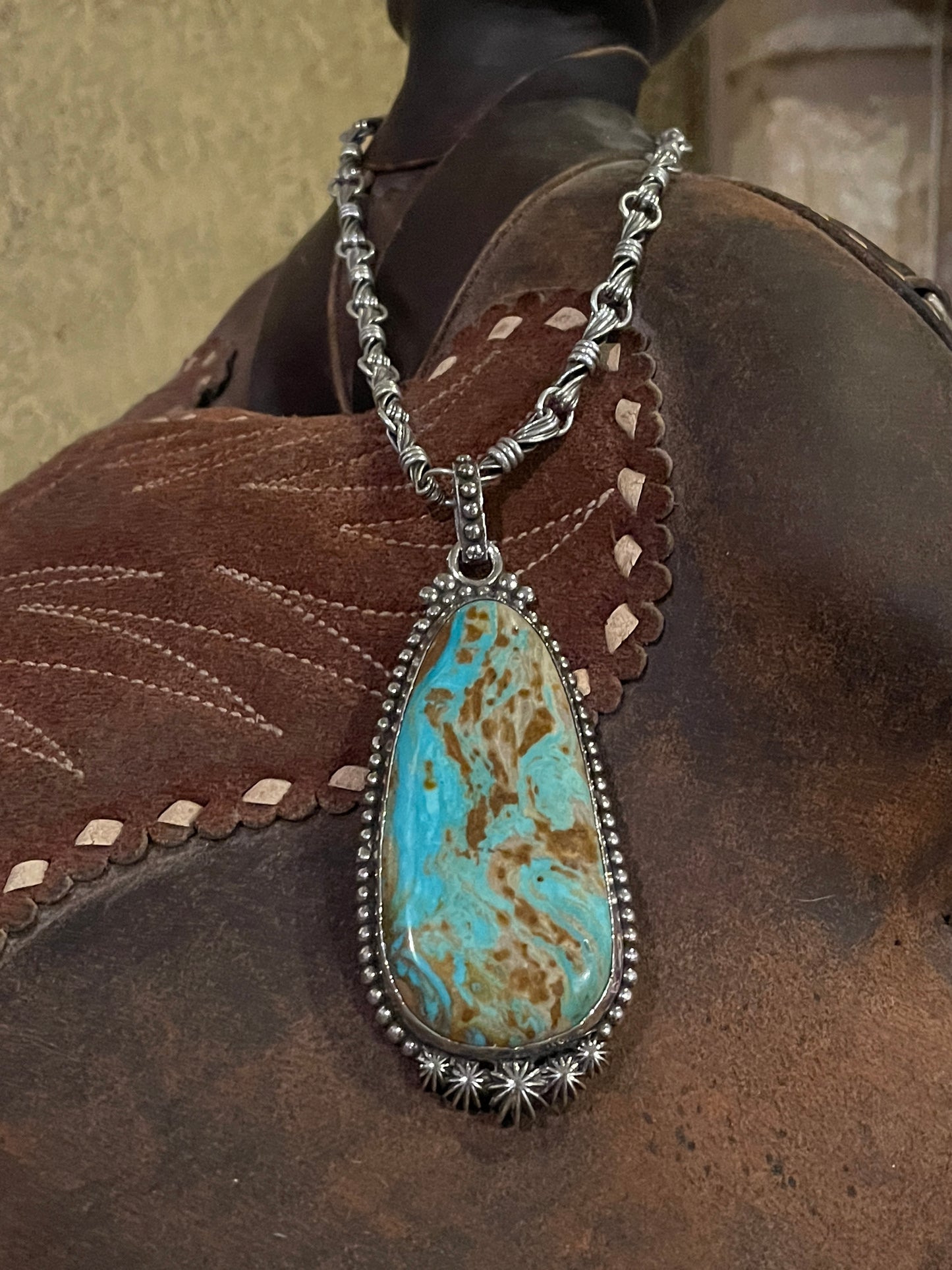 Señorita Large turquoise pendant