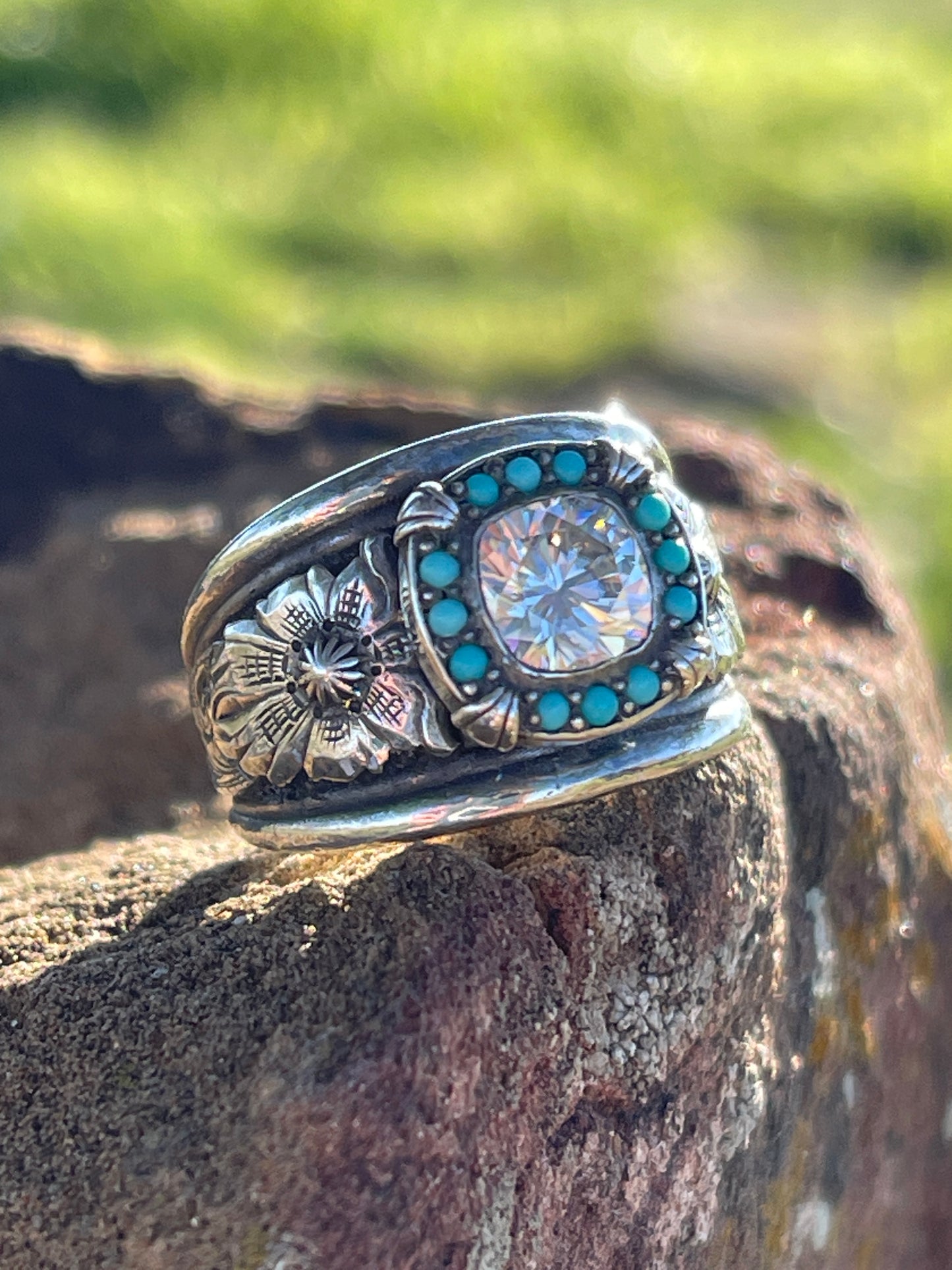 Sunflower Turquoise Halo