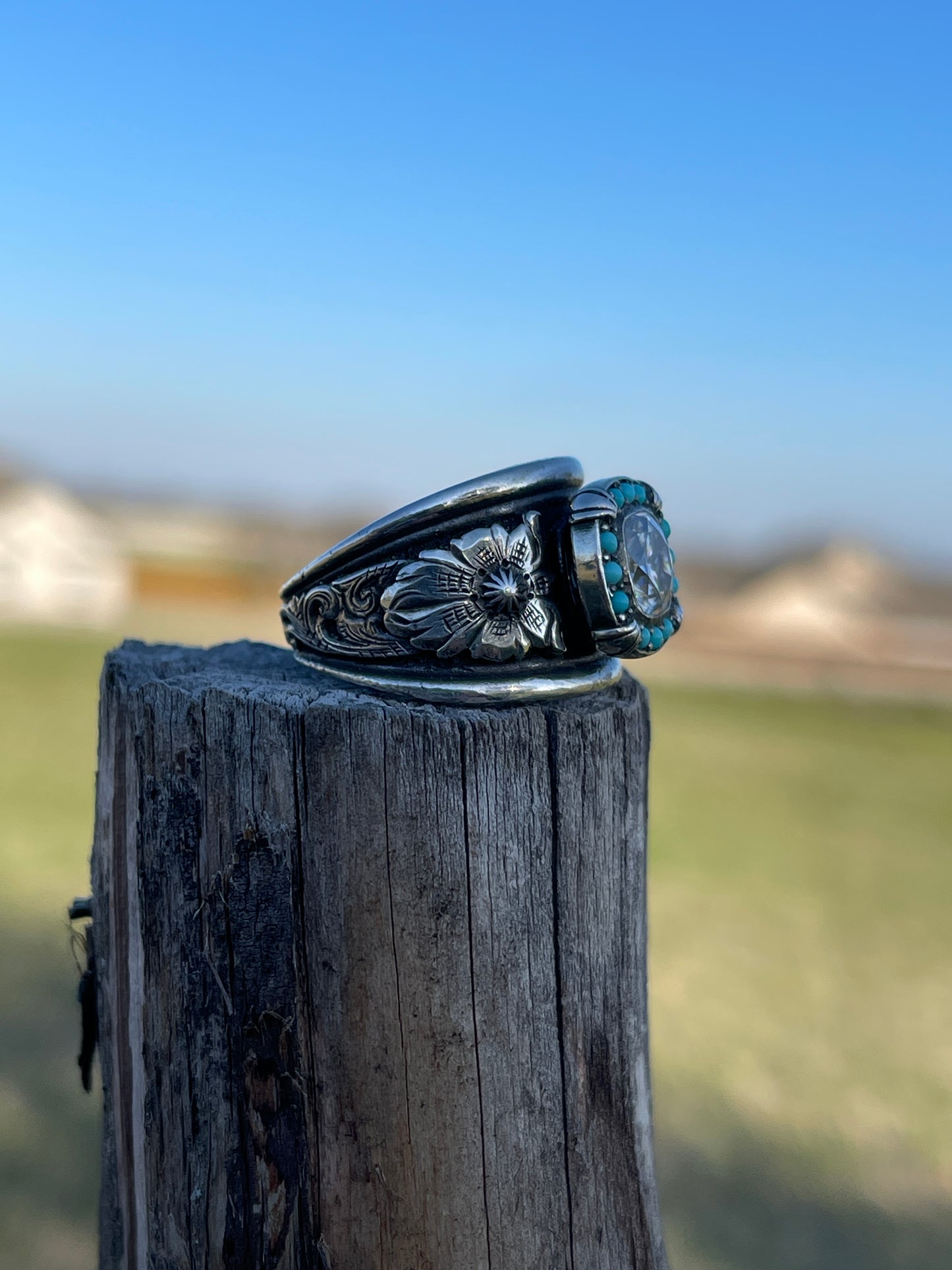 Sunflower Turquoise Halo