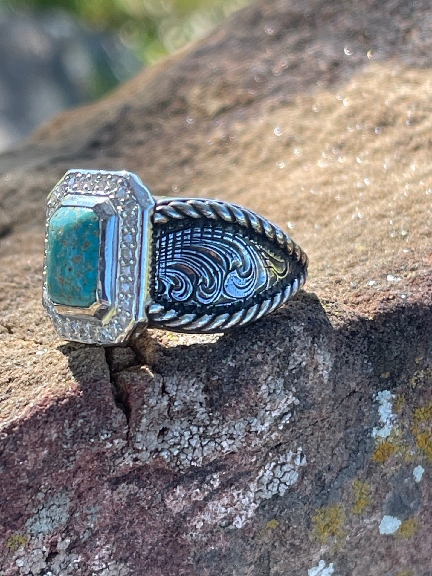 Kelli Square halo turquoise size 7