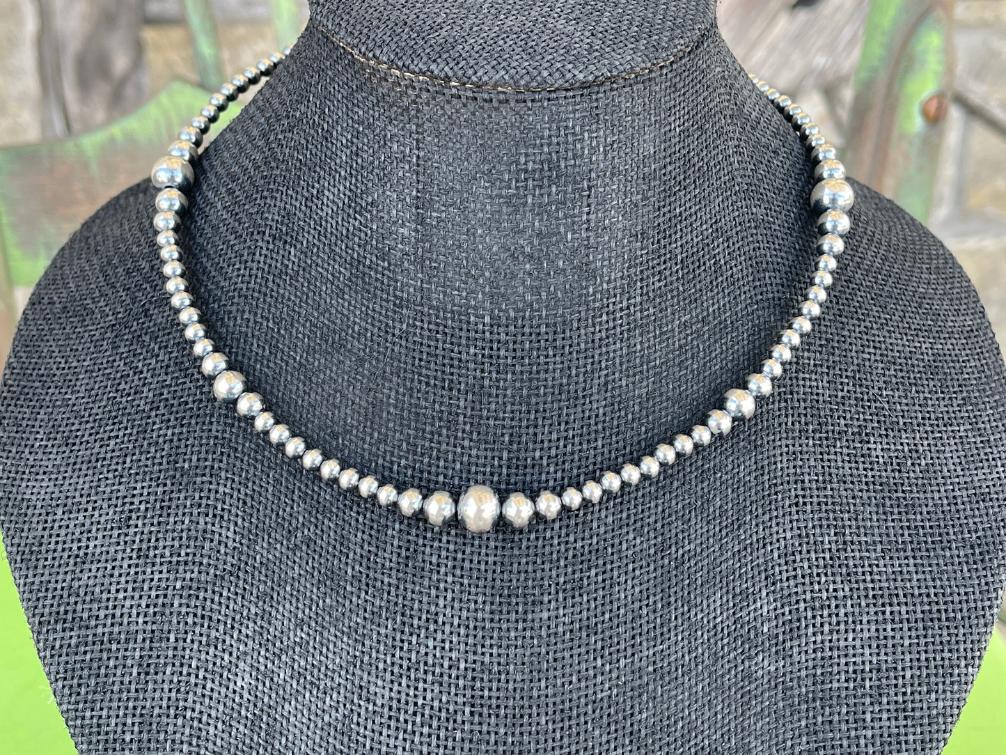 Graduated Navajo Choker