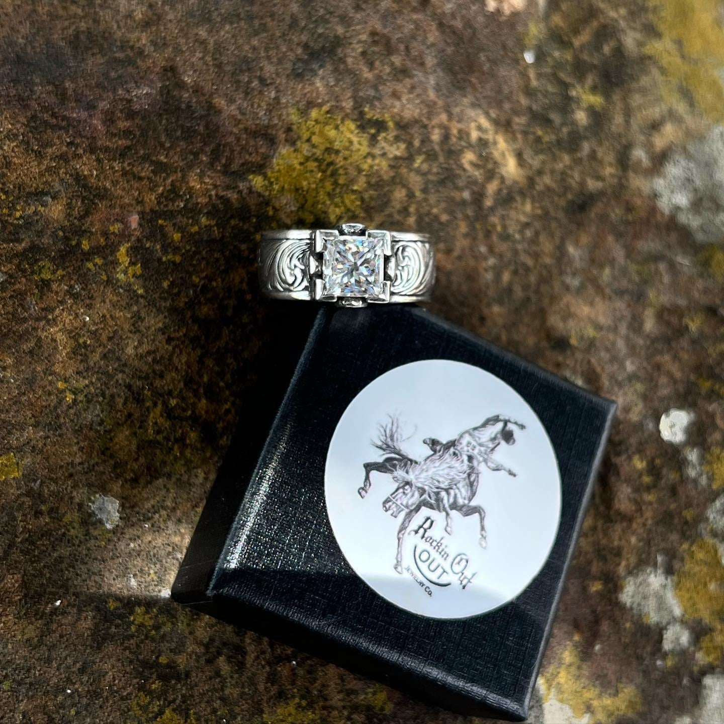 Mariah moissanite diamond ring