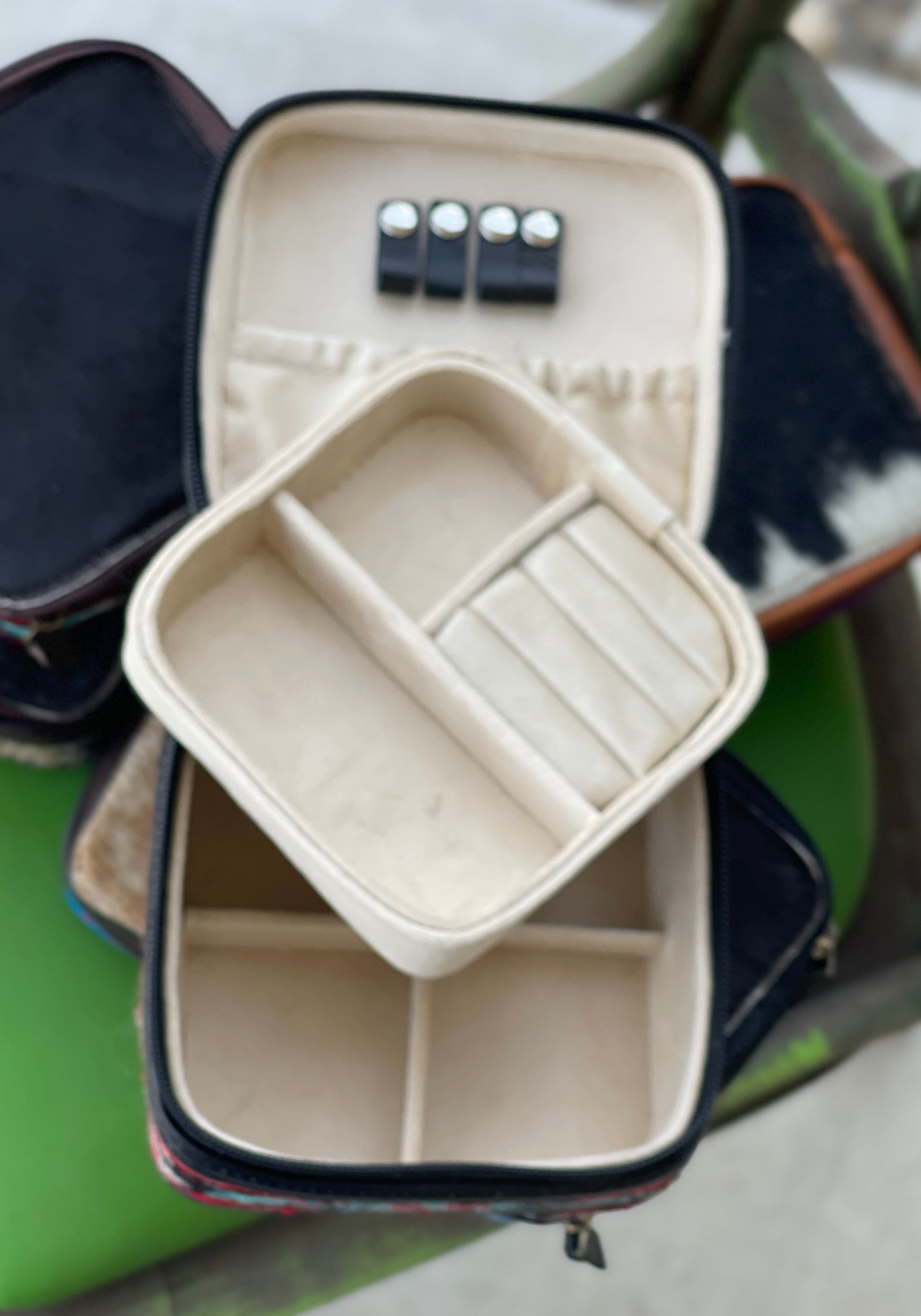 Travel, jewelry box