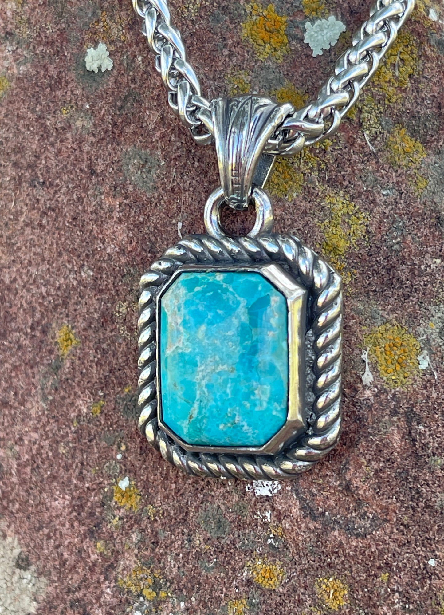 Dally turquoise pendants