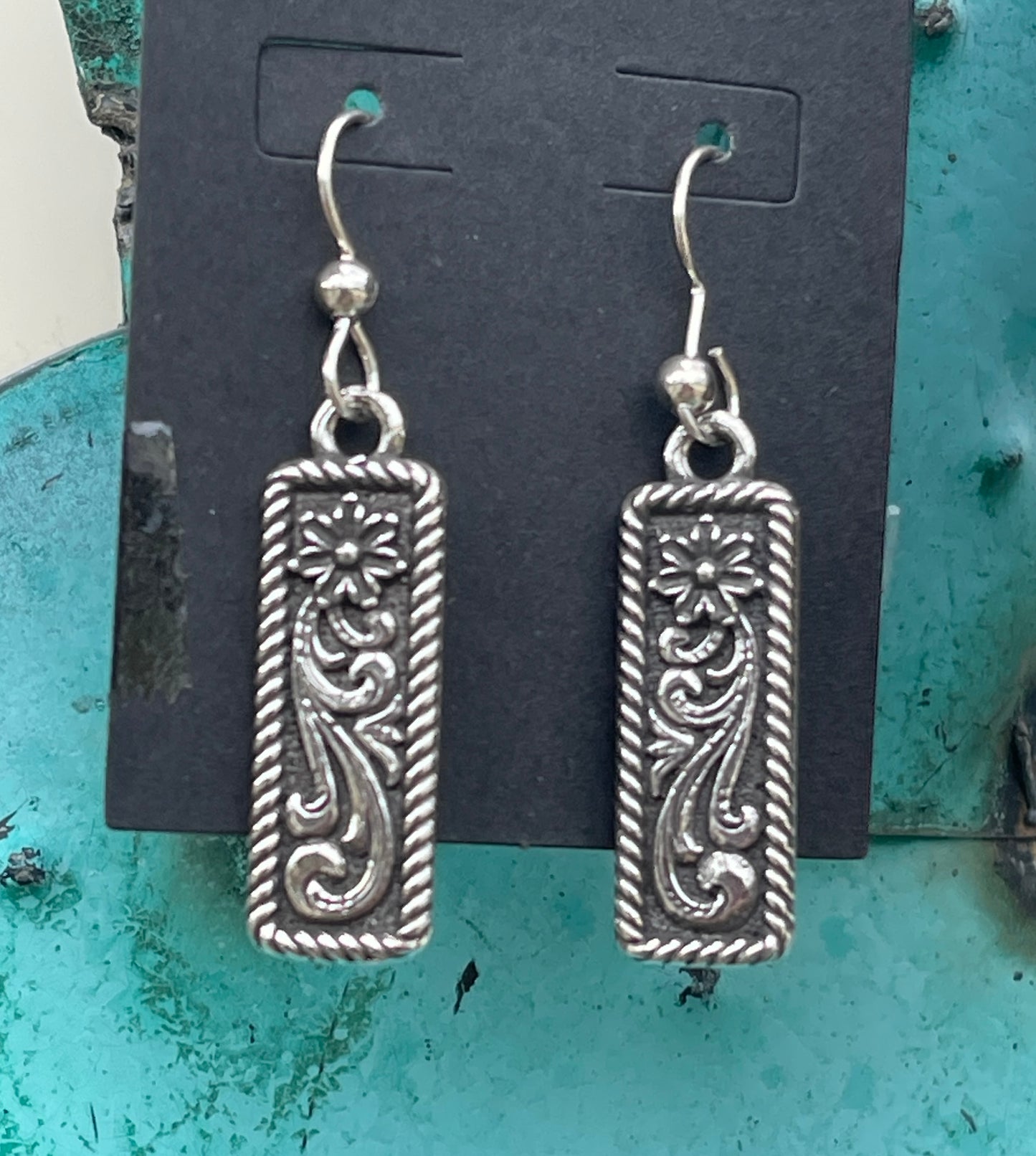 Deja Vu EARRINGS ONLY