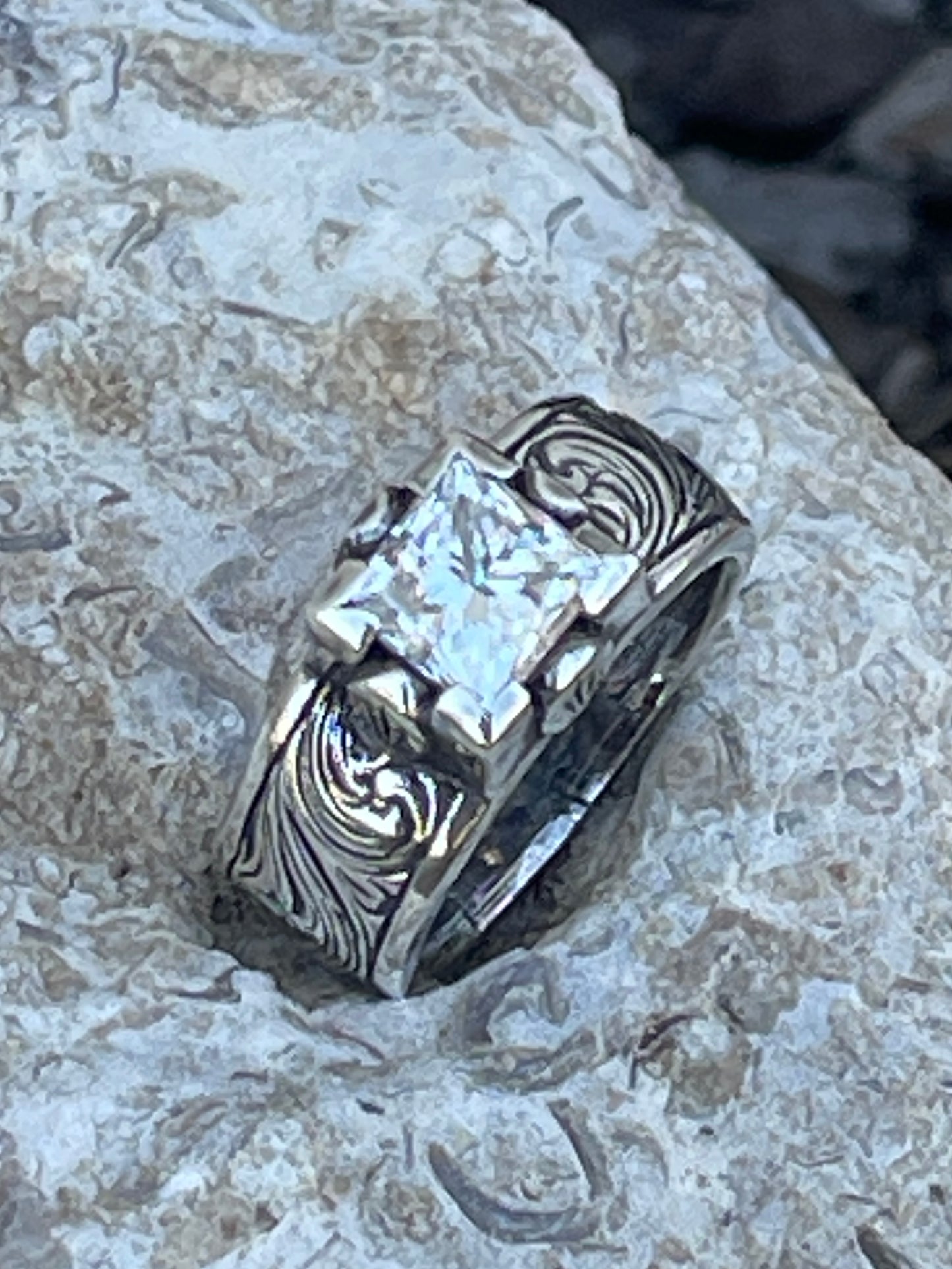 Mariah moissanite diamond ring