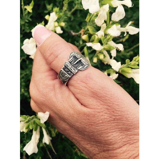 Buckle Ring Retro